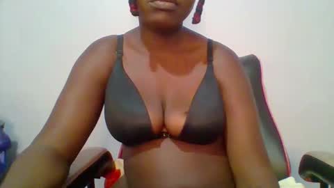 Snapshot of sweet_arianna_ chatting on 02-13-25, 10:55 timaya online show from 02-13-25, 10:55