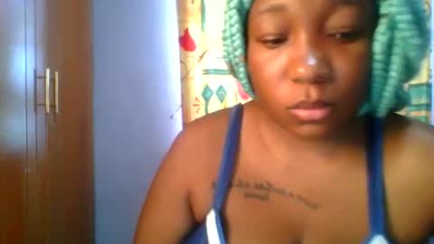 Snapshot of sweet_arianna_ chatting on 10-28-25, 06:17 timaya online show from 10-28-25, 06:17