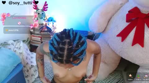 Snapshot of sweet_bluee chatting on 12-10-24, 03:01 Tutti  online show from 12-10-24, 03:01