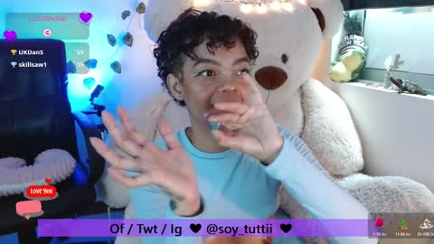 Snapshot of sweet_bluee chatting on 02-19-25, 03:16 Tutti  online show from 02-19-25, 03:16