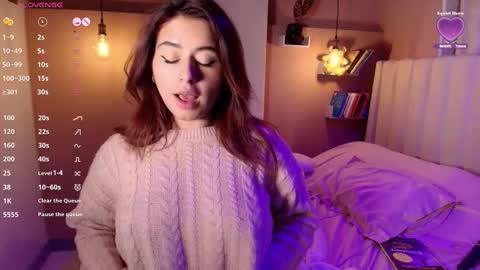 Snapshot of sweet_cami1 chatting on 02-15-25, 03:42 Camila online show from 02-15-25, 03:42