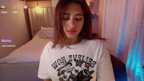 Camila online show from 11-10-25, 04:22