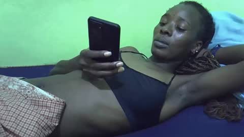 sweet_candie01 online show from 02-10-26, 06:23