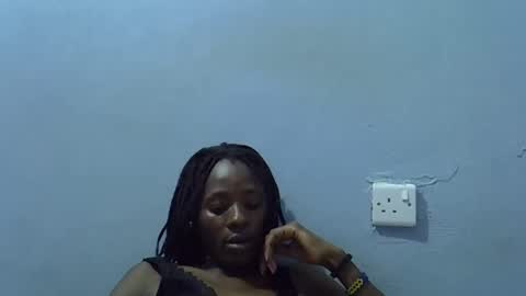 sweet_candie01 online show from 03-17-26, 06:06