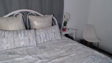 Snapshot of sweet_chantelle chatting on 07-20-26, 12:29 Chantelle online show from 07-20-26, 12:29