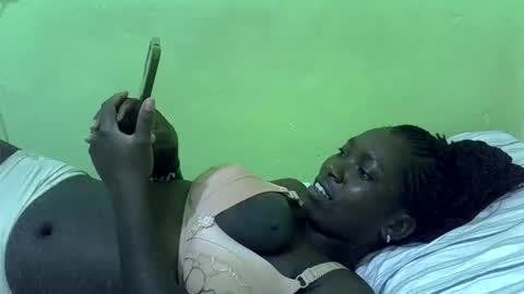 sweet_cherie1 online show from 02-05-26, 07:51