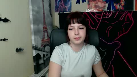 Snapshot of sweet_cherryg chatting on 05-14-26, 07:15 Ivy online show from 05-14-26, 07:15