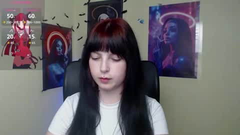 Snapshot of sweet_cherryg chatting on 05-22-26, 06:35 Ivy online show from 05-22-26, 06:35