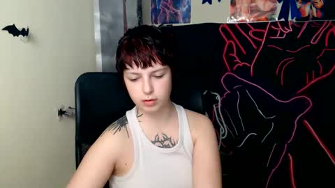 Snapshot of sweet_cherryg chatting on 06-05-26, 07:03 Ivy online show from 06-05-26, 07:03