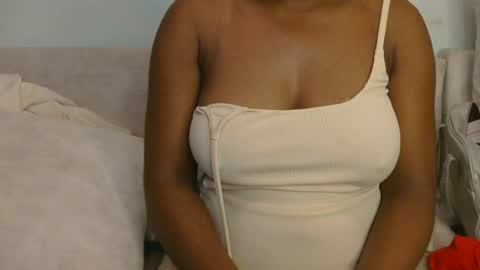 Snapshot of sweet_dellah54 chatting on 08-06-26, 12:56 dellah online show from 08-06-26, 12:56