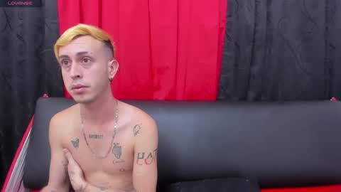 Snapshot of sweet_diamond__ chatting on 05-18-26, 03:35 sweet_diamond__ online show from 05-18-26, 03:35
