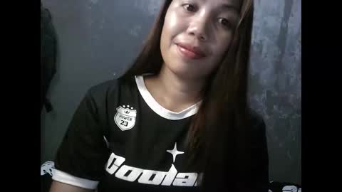 Snapshot of sweet_dianne08 chatting on 05-31-26, 07:15 dianne online show from 05-31-26, 07:15