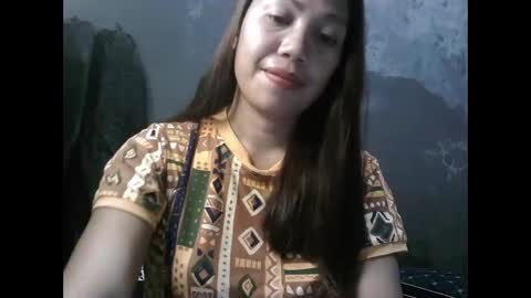 Snapshot of sweet_dianne08 chatting on 06-02-26, 06:43 dianne online show from 06-02-26, 06:43
