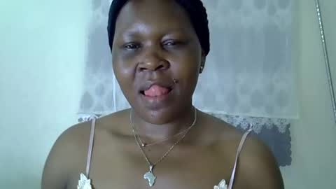 sweet_dori33 online show from 05-04-26, 11:23