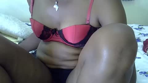 sweet_dori33 online show from 05-10-26, 07:19