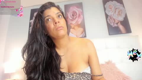 Snapshot of sweet_dreamses chatting on 01-10-25, 06:17 Kendra online show from 01-10-25, 06:17