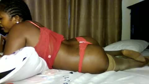Snapshot of sweet_ebony001 chatting on 07-27-26, 06:20 sweet_ebony001 online show from 07-27-26, 06:20