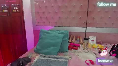  emmili  online show from 12-02-25, 11:59