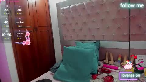  emmili  online show from 01-09-26, 12:19