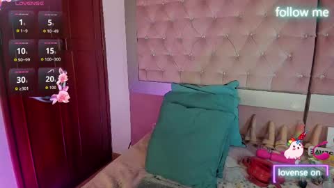  emmili  online show from 04-27-26, 12:25