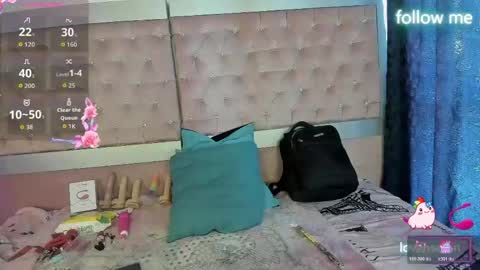 Snapshot of sweet_emmili chatting on 05-18-26, 12:11 emmili online show from 05-18-26, 12:11