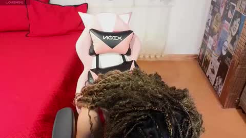 sweet thani online show from 11-28-25, 03:09