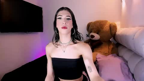 Snapshot of sweet_falon chatting on 04-16-26, 09:43 Sweet Fhalon online show from 04-16-26, 09:43