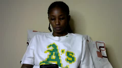 Snapshot of sweet_freaky chatting on 07-05-26, 12:12 sweet_freaky online show from 07-05-26, 12:12