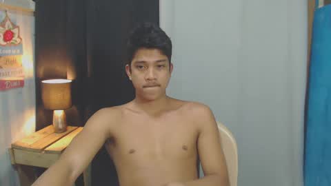 Snapshot of sweet_guyxx chatting on 01-07-25, 11:05 sweet_guyxx online show from 01-07-25, 11:05