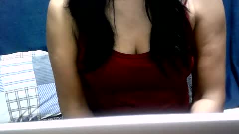 Snapshot of sweet_heart21 chatting on 07-22-26, 06:43 sweet_heart21 online show from 07-22-26, 06:43