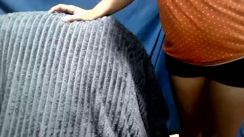 Snapshot of sweet_heart21 chatting on 07-24-26, 02:37 sweet_heart21 online show from 07-24-26, 02:37