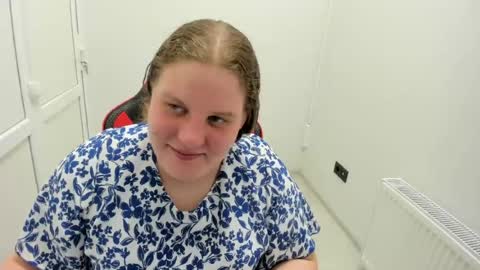 Karla online show from 06-17-26, 12:07