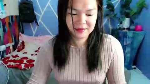 Snapshot of sweet_kendallxxxx chatting on 12-23-24, 02:13 Nicahhh online show from 12-23-24, 02:13