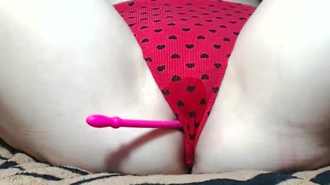 Snapshot of sweet_kitten25 chatting on 06-17-26, 05:54 Kitten online show from 06-17-26, 05:54