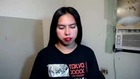 sweet_kyline69 online show from 11-03-25, 03:46