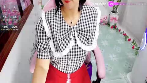 Lily online show from 10-10-25, 07:35