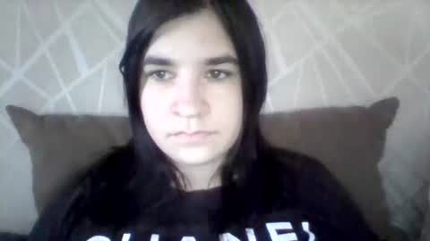 Snapshot of sweet_love2223 chatting on 06-11-26, 02:59 sweet_love2223 online show from 06-11-26, 02:59