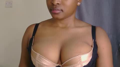 Queen debby online show from 02-25-26, 10:47