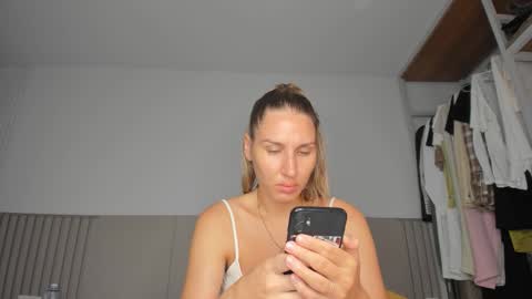 Sofi online show from 03-08-26, 02:59