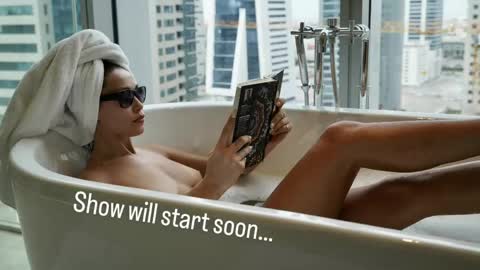 Snapshot of sweet_moan chatting on 04-27-26, 08:01 Dana online show from 04-27-26, 08:01