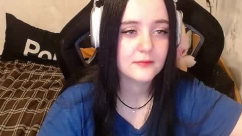 Snapshot of sweet_my_dream chatting on 11-05-25, 12:16 sweet_my_dream online show from 11-05-25, 12:16