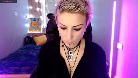 sweet_n_strong online show from 11-23-25, 06:57