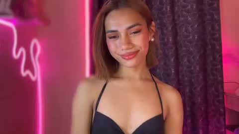 Snapshot of sweet_nikki03 chatting on 10-07-25, 06:16 sweet_nikki03 online show from 10-07-25, 06:16