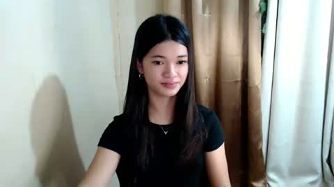 sweet_nylia online show from 07-20-26, 11:56