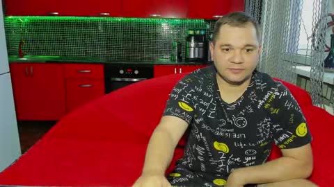 Snapshot of sweet_olga_and_dmitriy chatting on 05-16-26, 06:21 Olga and Dmitriy online show from 05-16-26, 06:21