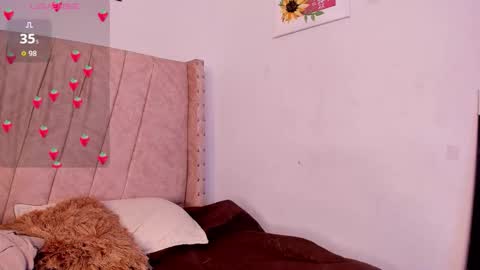 Cristina online show from 03-04-26, 03:40