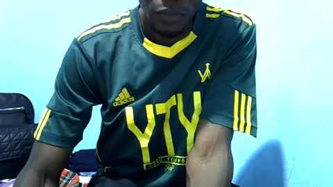 sweet_papa256 online show from 06-25-26, 10:31