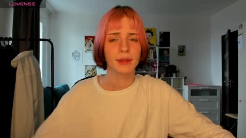 kira online show from 04-04-26, 01:08