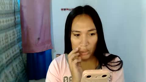 Snapshot of sweet_reyan2003 chatting on 06-09-26, 12:00 REYAN online show from 06-09-26, 12:00