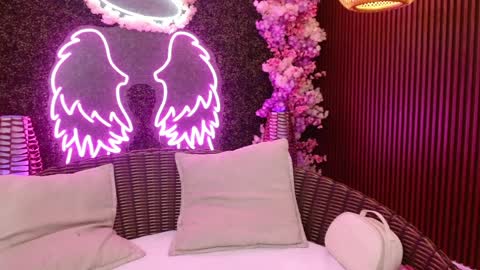 Roxanee online show from 04-06-26, 08:54